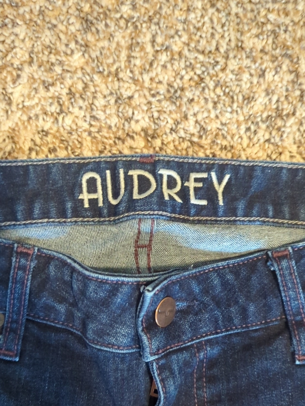 Kimes Ranch Audrey Jean - Picture 3 of 5
